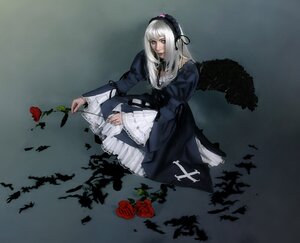 Rating: Safe Score: 0 Tags: 1girl bird cross dress feathers flower frills gothic_lolita hairband long_hair long_sleeves red_flower red_rose rose silver_hair solo suigintou thorns wings User: admin