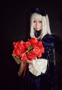 Rating: Safe Score: 0 Tags: 1girl bouquet dress flower holding lips long_hair looking_at_viewer red_flower red_rose rose solo suigintou User: admin