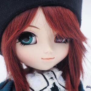 Rating: Safe Score: 0 Tags: 1girl bangs blue_eyes closed_mouth doll eyelashes face fur_trim hair_between_eyes hat lips long_hair looking_at_viewer portrait red_hair signature smile solo souseiseki User: admin