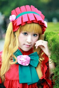 Rating: Safe Score: 0 Tags: 1girl bangs blonde_hair blue_eyes bonnet bow flower jewelry lips long_hair looking_at_viewer pink_flower pink_rose ring rose shinku smile solo User: admin