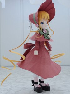 Rating: Safe Score: 0 Tags: 1girl black_footwear blonde_hair blue_eyes bonnet bow bowtie doll dress full_body green_bow hat long_hair long_sleeves looking_at_viewer photo red_dress shinku shoes sidelocks solo standing suitcase umbrella User: admin