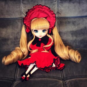 Rating: Safe Score: 0 Tags: 1girl bangs blonde_hair blue_eyes bonnet bow bowtie doll dress drill_hair frills full_body long_hair long_sleeves looking_at_viewer red_dress shinku shoes sitting solo twin_drills twintails very_long_hair User: admin