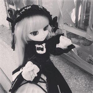 Rating: Safe Score: 0 Tags: 1girl bangs black_dress choker closed_mouth doll dress expressionless flower frills gothic_lolita lace lolita_fashion lolita_hairband long_sleeves photo rose solo suigintou white_hair User: admin