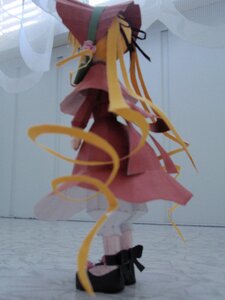 Rating: Safe Score: 0 Tags: 1girl blonde_hair blurry blurry_foreground depth_of_field doll hair_ribbon hat long_hair motion_blur photo ribbon shinku solo standing User: admin