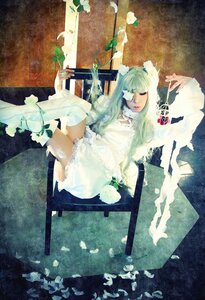 Rating: Safe Score: 0 Tags: 1girl blonde_hair boots dress flower kirakishou long_hair sitting solo white_dress white_flower User: admin