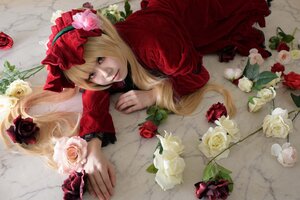 Rating: Safe Score: 0 Tags: 1girl blonde_hair blue_eyes flower lips long_hair lying pink_rose red_flower red_rose rose shinku solo thorns white_rose User: admin