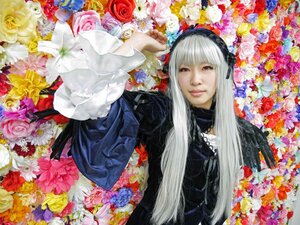 Rating: Safe Score: 0 Tags: 1girl bangs flower hairband lips lolita_fashion long_hair looking_at_viewer orange_flower red_eyes red_flower rose solo suigintou traditional_media yellow_flower User: admin
