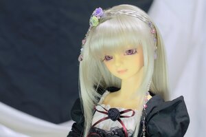 Rating: Safe Score: 0 Tags: 1girl bangs closed_mouth doll dress flower hairband jewelry lace lips long_hair looking_at_viewer rose solo suigintou upper_body User: admin