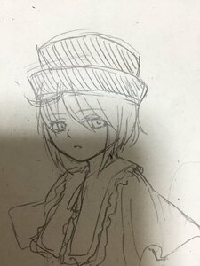 Rating: Safe Score: 0 Tags: 1girl bangs closed_mouth eyebrows_visible_through_hair frilled_shirt_collar frills hair_between_eyes hand_on_own_chest hat image long_sleeves looking_at_viewer monochrome short_hair solo souseiseki traditional_media upper_body User: admin