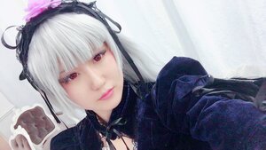 Rating: Safe Score: 0 Tags: 1girl bangs closed_mouth flower hairband lips looking_at_viewer red_eyes rose silver_hair solo suigintou User: admin