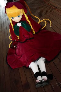 Rating: Safe Score: 0 Tags: 1girl blonde_hair bloomers blue_eyes bonnet bow bowtie capelet dress full_body green_bow long_hair long_sleeves looking_at_viewer red_dress shinku sitting solo twintails underwear User: admin