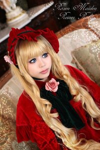 Rating: Safe Score: 0 Tags: 1girl bangs blonde_hair blue_eyes blurry bonnet depth_of_field flower lips long_hair looking_at_viewer photo pink_flower pink_rose red_dress rose shinku solo User: admin