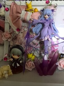 Rating: Safe Score: 0 Tags: doll dress flower long_hair multiple_dolls multiple_girls rose silver_hair standing suigintou tagme User: admin