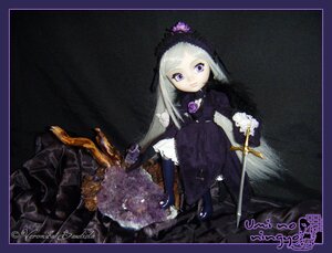 Rating: Safe Score: 0 Tags: 1girl doll dress flower gem long_hair long_sleeves purple_eyes solo suigintou sword weapon white_hair User: admin