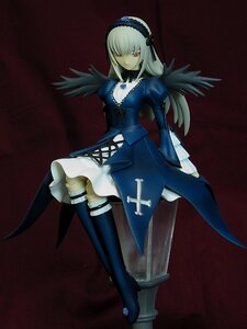 Rating: Safe Score: 0 Tags: 1girl black_wings boots doll dress feathers frills full_body hairband long_hair long_sleeves looking_at_viewer puffy_sleeves red_eyes ribbon rose silver_hair solo standing suigintou wings User: admin