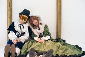 Rating: Safe Score: 0 Tags: 2girls bangs brown_hair closed_eyes dress frills green_dress hat holding_hands long_hair long_sleeves multiple_cosplay multiple_girls ribbon sitting tagme User: admin