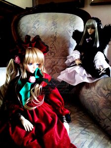 Rating: Safe Score: 0 Tags: 2girls blonde_hair blue_eyes bow doll dress flower long_hair long_sleeves multiple_dolls multiple_girls red_dress shinku suigintou tagme User: admin