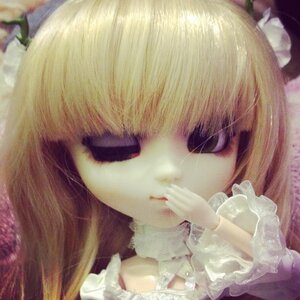 Rating: Safe Score: 0 Tags: 1girl close-up doll face frills kirakishou lips long_hair portrait solo User: admin