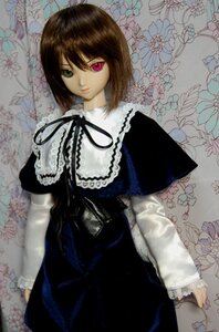 Rating: Safe Score: 0 Tags: 1girl brown_hair capelet doll dress frills green_eyes heterochromia long_sleeves looking_at_viewer red_eyes ribbon short_hair solo souseiseki User: admin