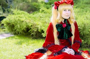 Rating: Safe Score: 0 Tags: 1girl blonde_hair blue_eyes bow bowtie dress flower lips long_hair realistic red_dress rose shinku solo User: admin