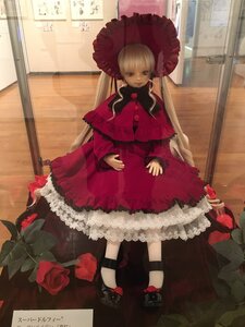 Rating: Safe Score: 0 Tags: 1girl blonde_hair bonnet doll dress flower frills lolita_fashion long_hair long_sleeves parasol red_dress rose shinku solo umbrella very_long_hair User: admin