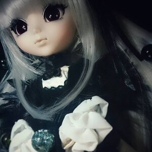 Rating: Safe Score: 0 Tags: 1girl bangs black_dress closed_mouth doll dress expressionless frills lips long_hair long_sleeves looking_at_viewer solo suigintou upper_body User: admin