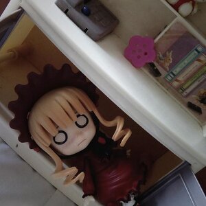 Rating: Safe Score: 0 Tags: 1girl blonde_hair doll dress frown in_box in_container o_o photo shinku solo User: admin
