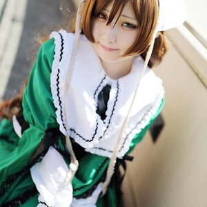 Rating: Safe Score: 0 Tags: 1girl 3d blurry blurry_background brown_hair depth_of_field dress frills green_dress green_eyes lips long_sleeves looking_at_viewer maid photo smile solo suiseiseki User: admin