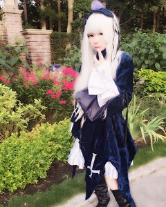Rating: Safe Score: 0 Tags: 1girl black_dress boots day dress flower grass long_hair outdoors solo standing suigintou tree white_hair User: admin