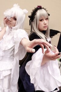 Rating: Safe Score: 0 Tags: 2girls 3d blurry blurry_foreground depth_of_field dress frills gothic_lolita hairband lips long_hair long_sleeves looking_at_viewer multiple_cosplay multiple_girls photo suigintou tagme white_hair User: admin