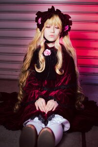 Rating: Safe Score: 0 Tags: 1girl black_dress black_legwear blonde_hair bonnet bow chair closed_eyes dress flower frills gothic_lolita lolita_fashion long_hair long_sleeves pink_rose red_dress rose shinku sitting solo thighhighs very_long_hair User: admin