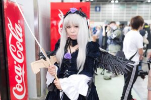 Rating: Safe Score: 0 Tags: 2girls black_dress black_wings blurry blurry_background blurry_foreground depth_of_field dress feathers flower long_hair long_sleeves looking_at_viewer multiple_girls photo solo solo_focus suigintou wings User: admin