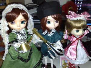 Rating: Safe Score: 0 Tags: 3girls blue_eyes bow brown_hair doll dress frills green_dress hat heterochromia long_sleeves looking_at_viewer multiple_dolls multiple_girls pink_bow siblings sisters suiseiseki tagme top_hat twins User: admin