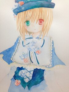 Rating: Safe Score: 0 Tags: 1girl blonde_hair blue_headwear capelet flower hat heterochromia image looking_at_viewer millipen_(medium) photo red_eyes rose short_hair simple_background solo souseiseki traditional_media upper_body watercolor_(medium) white_flower User: admin