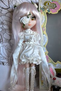 Rating: Safe Score: 0 Tags: 1girl doll dress eyepatch flower hair_ornament kirakishou long_hair rose solo white_flower white_rose yellow_eyes User: admin