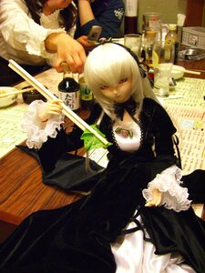 Rating: Safe Score: 0 Tags: 1girl black_dress doll dress frills long_sleeves photo red_eyes solo suigintou sword traditional_media white_hair User: admin