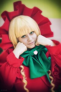 Rating: Safe Score: 0 Tags: 1girl auto_tagged bangs blonde_hair blunt_bangs bow green_bow green_neckwear lips long_sleeves looking_at_viewer shinku short_hair smile solo upper_body User: admin