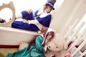 Rating: Safe Score: 0 Tags: 2girls blue_dress blurry brown_hair closed_eyes depth_of_field dress hat long_sleeves multiple_cosplay multiple_girls short_hair tagme User: admin
