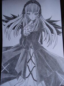 Rating: Safe Score: 0 Tags: 1girl auto_tagged dress flower frills greyscale hairband image long_hair long_sleeves looking_at_viewer monochrome rose shikishi smile solo suigintou traditional_media wings User: admin