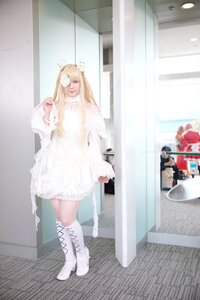 Rating: Safe Score: 0 Tags: 1girl blonde_hair boots dress hair_ornament kirakishou knee_boots long_hair solo standing white_dress white_footwear User: admin