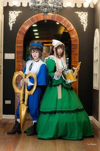 Rating: Safe Score: 0 Tags: 2girls blue_dress brown_hair dress green_dress hat long_sleeves looking_at_viewer multiple_cosplay multiple_girls smile standing tagme User: admin