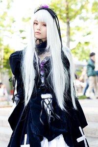 Rating: Safe Score: 0 Tags: 3d blurry blurry_background blurry_foreground depth_of_field dress frills long_hair long_sleeves looking_at_viewer multiple_girls photo solo solo_focus standing suigintou very_long_hair white_hair User: admin