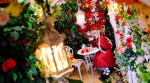 Rating: Safe Score: 0 Tags: 1girl blurry blurry_foreground cake christmas christmas_ornaments christmas_tree depth_of_field dress flower food gift long_hair red_dress red_flower red_rose rose shinku sitting solo yellow_flower User: admin