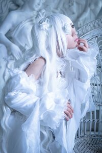 Rating: Safe Score: 0 Tags: 1girl blurry blurry_foreground depth_of_field dress flower hair_ornament kirakishou lips long_hair profile solo white_dress white_hair white_theme User: admin