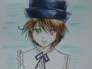 Rating: Safe Score: 0 Tags: 1girl :d brown_hair confetti frilled_shirt_collar green_eyes hat heterochromia image looking_at_viewer open_mouth red_eyes short_hair smile solo souseiseki traditional_media User: admin