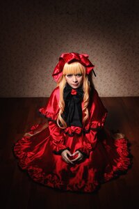 Rating: Safe Score: 0 Tags: 1girl auto_tagged blonde_hair blue_eyes bow capelet dress lips long_hair long_sleeves looking_at_viewer realistic red_capelet red_dress shinku solo User: admin