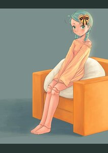 Rating: Safe Score: 0 Tags: 1girl barefoot blush feet full_body green_eyes green_hair hair_ornament image kanaria looking_at_viewer off_shoulder sitting solo User: admin