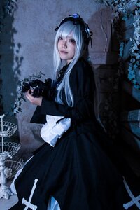 Rating: Safe Score: 0 Tags: 1girl black_dress dress flower gothic_lolita lips lolita_fashion long_hair long_sleeves solo suigintou User: admin