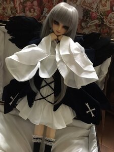 Rating: Safe Score: 0 Tags: 1girl bangs black_legwear blunt_bangs doll dress flower lace long_hair long_sleeves looking_at_viewer solo suigintou thighhighs white_hair wings User: admin