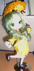 Rating: Safe Score: 0 Tags: 1girl doll dress frills green_eyes kanaria komeiji_koishi long_sleeves mary_janes photo shoes solo standing User: admin